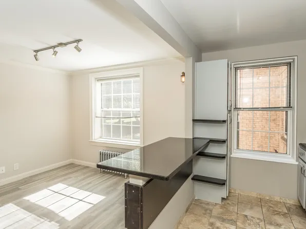 55-25 31st Avenue image 11 of 31