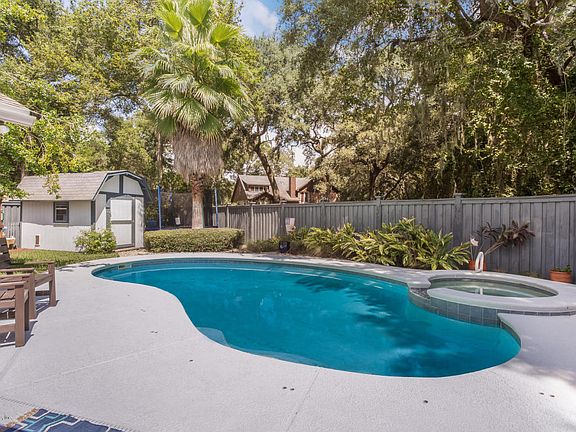 2nd image of 8509 Majestic Oaks Dr S