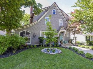 109 W 69th St, Kansas City, MO 64113