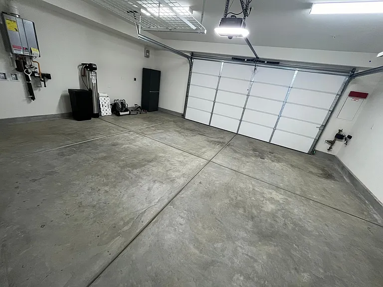 2 Car park Garage with Tankless Water Heater, Water Softener, Solar, EV Point and Leak Auto Shutoff Valve