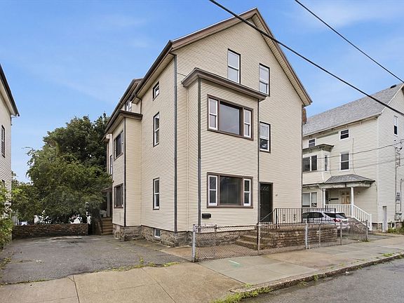 2nd image of 34 Danforth St