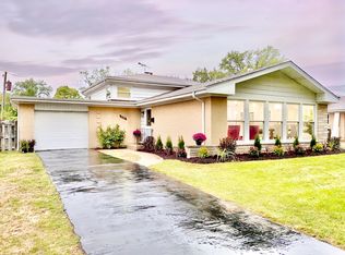 9232 Mason Ave, Morton Grove, IL 60053