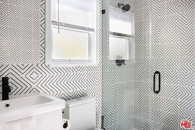 8807 Reading Ave — Photo 8