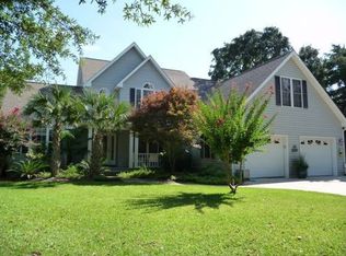 105 Acorn Ct, Pine Knoll Shores, NC 28512