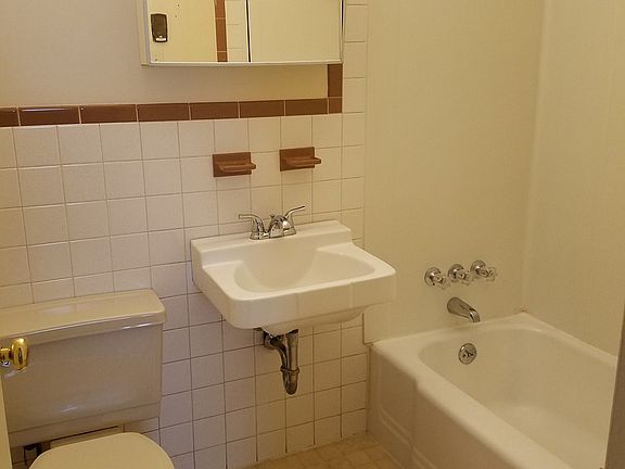 5th image of 2 Grand Ave APT 8