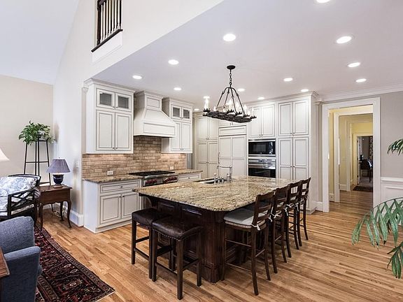 5th image of 3505 Estates Ln SE