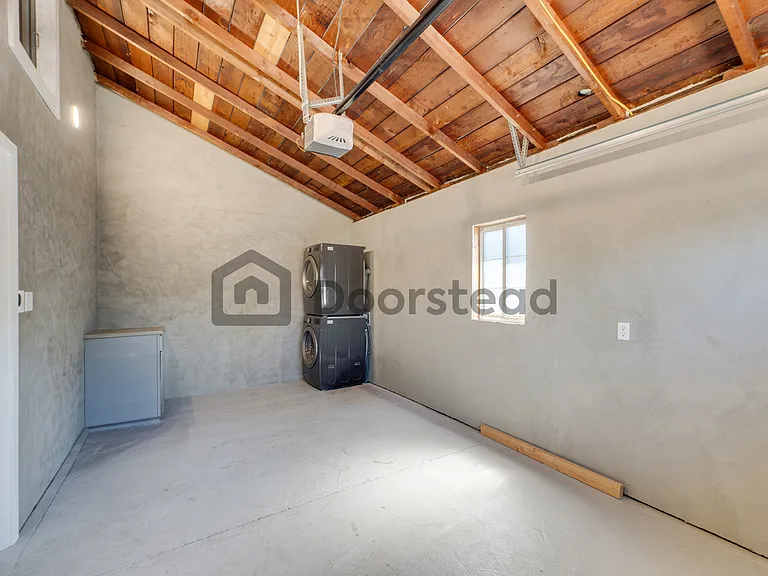 4331 Milburn Dr — Photo 24