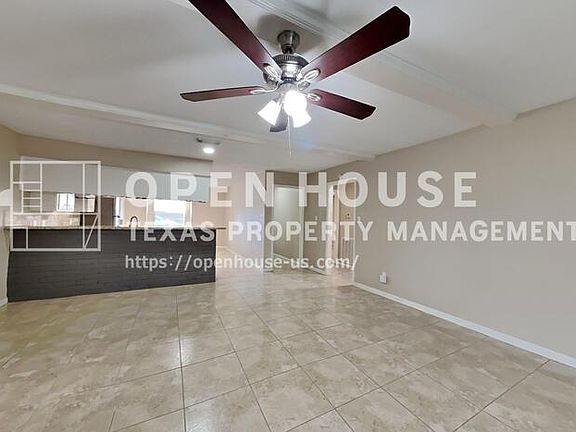 3rd image of 3202 Vandyke Dr
