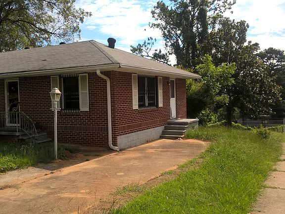 3rd image of 4492 Meadow Dr