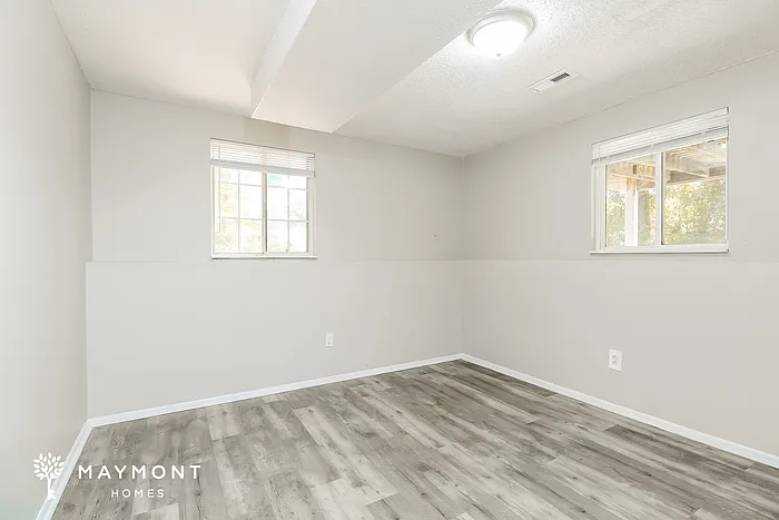 110 Compass Ln — Photo 12
