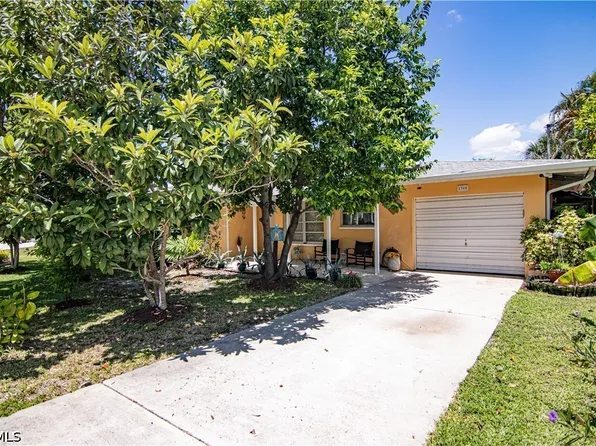 2305 SE 16th St, Cape Coral, FL 33990