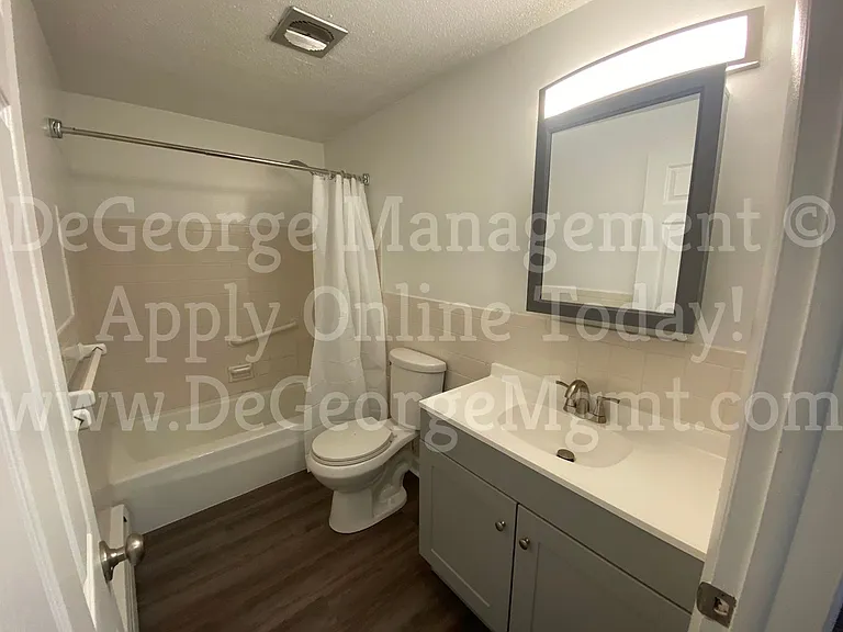 Avalon Apartments — Photo 19