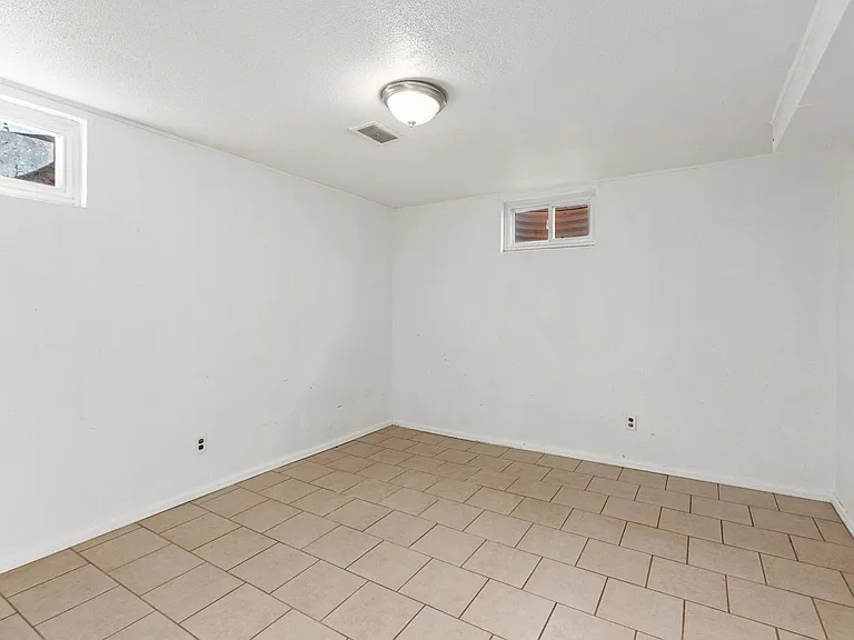 1306 23rd Avenue Ct — Photo 24