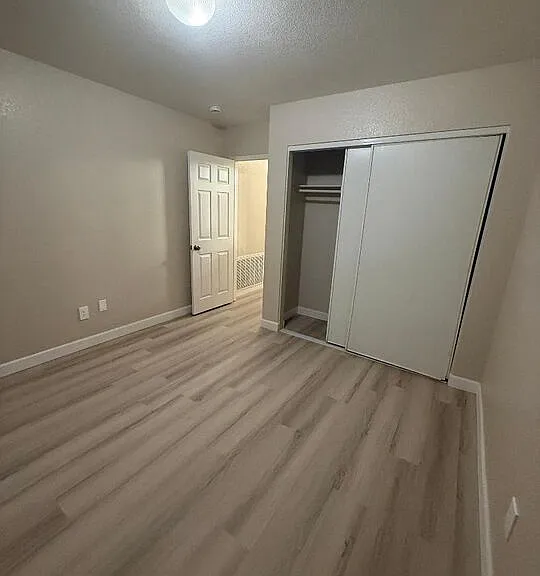 701 E Rivera Ave — Photo 12