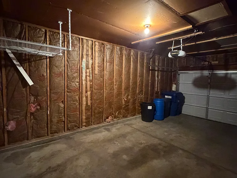 1121 Driftwood Dr — Photo 16