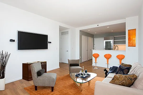 Sold by Level Group | media 1