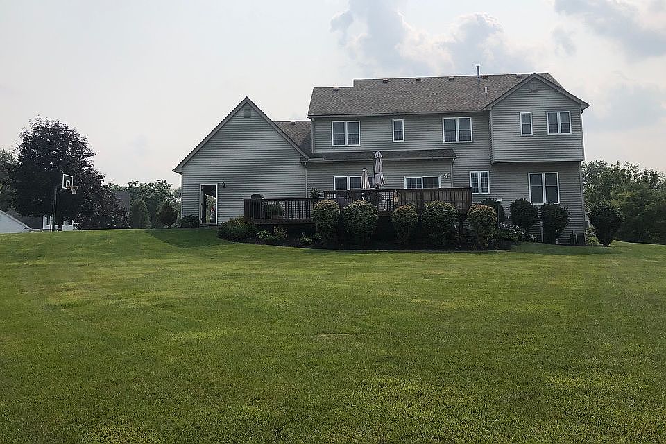 2nd image of 35 Wren Field Ln