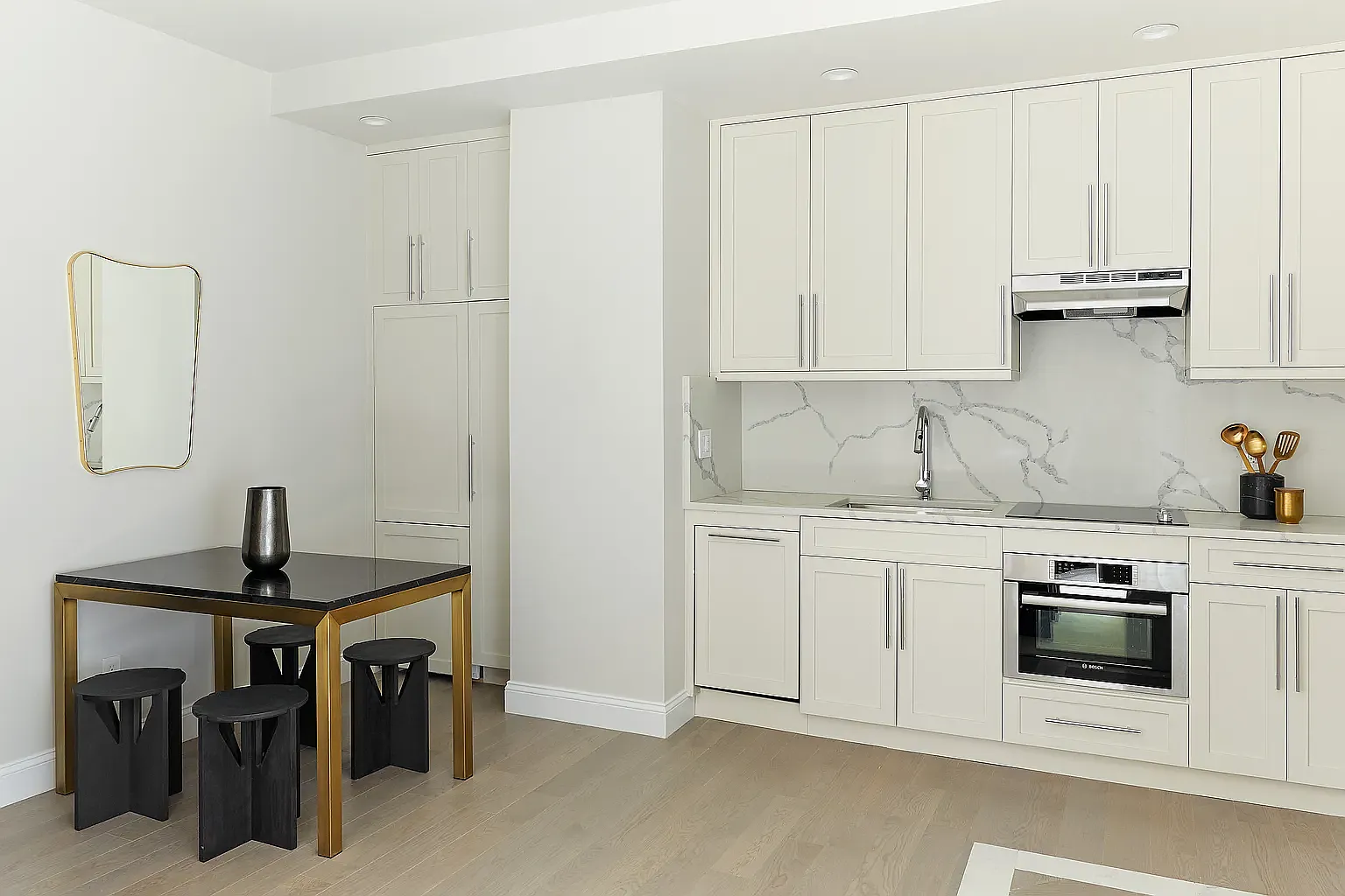915 West End Avenue — Photo 3