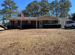 154 Fairview Ln, Daleville, AL 36322