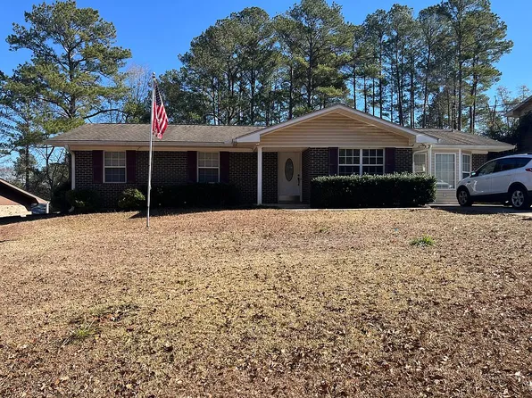 154 Fairview Ln, Daleville, AL 36322