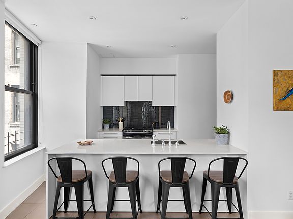 4th image of 25 Broad St APT 16A