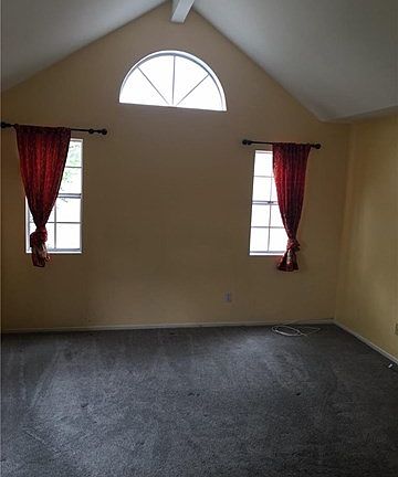 3rd image of 613 E Magnolia Blvd APT 101