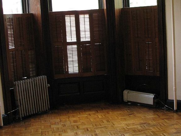 3rd image of 184 Hancock St APT 1