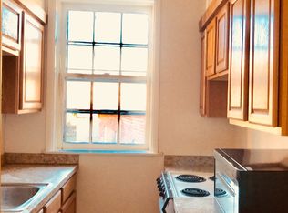 915 De Mun Ave #1, Saint Louis, MO 63105