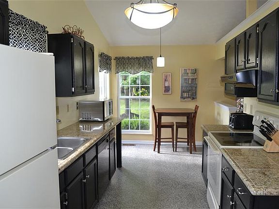 3rd image of 5178 Concord Crossing Dr