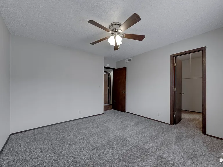 Pheasant Run Apartments — Photo 19