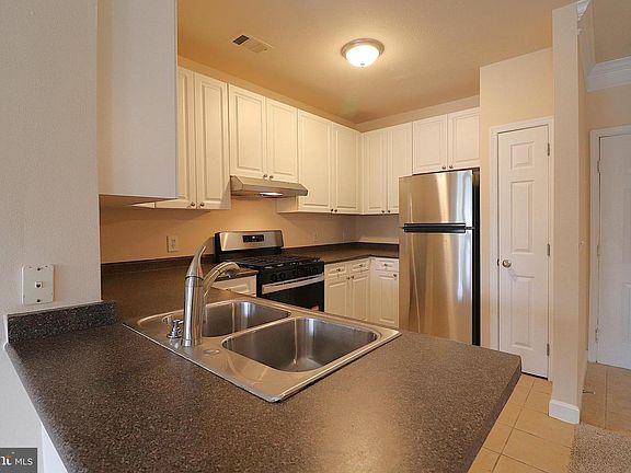 2nd image of 501 Hungerford Dr APT 137
