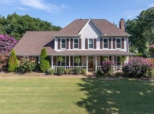 200 Schrader Ln, Collierville, TN 38017