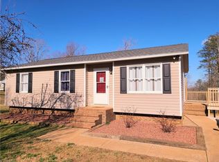 209 Redcoat Ln, King, NC 27021