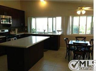 22703 Federalist Rd, Calabasas, CA 91302