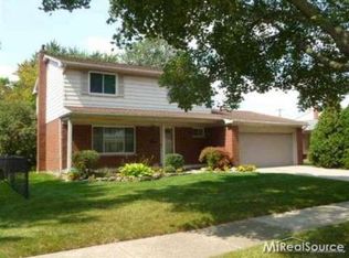 31043 Shaw Dr, Warren, MI 48093