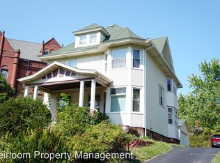 1817 E 1st St, Duluth, MN 55812