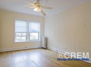 1557 W Fargo Ave #2R, Chicago, IL 60626