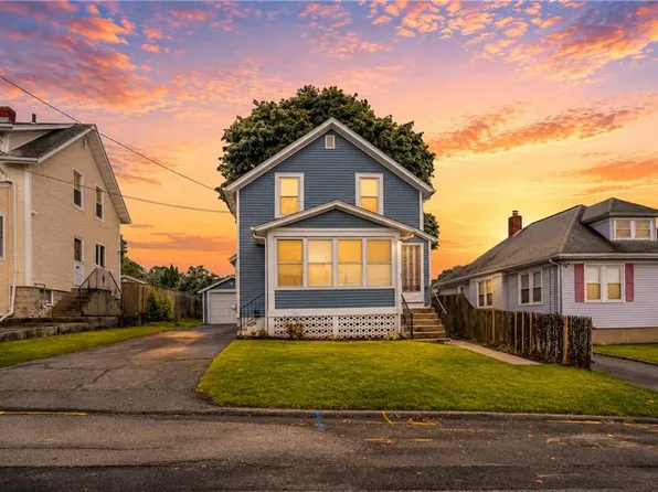 81 Hazelwood Ave, East Providence, RI 02914