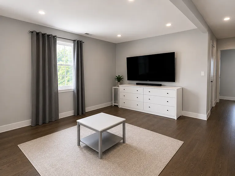 1721 W Carmen Ave #2 — Photo 3