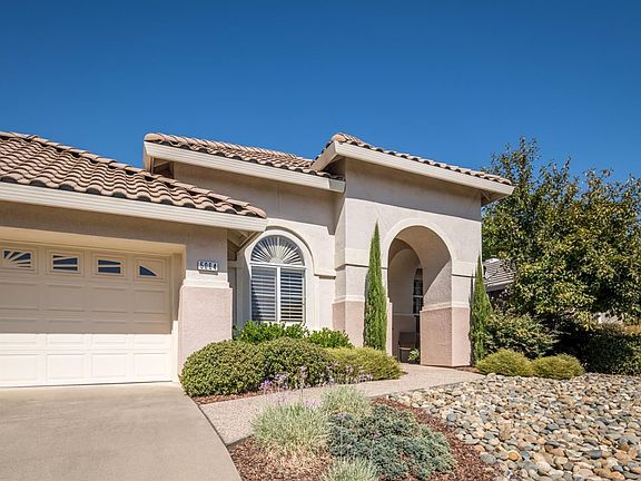 3rd image of 5064 Whiteclover Ln