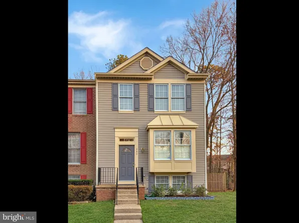 885 Chestnut View Ct, Baltimore, MD 21226