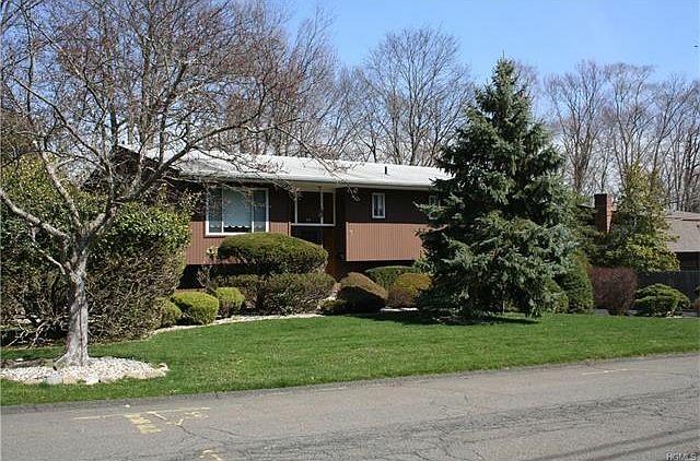 1st image of 82 Tennyson Dr