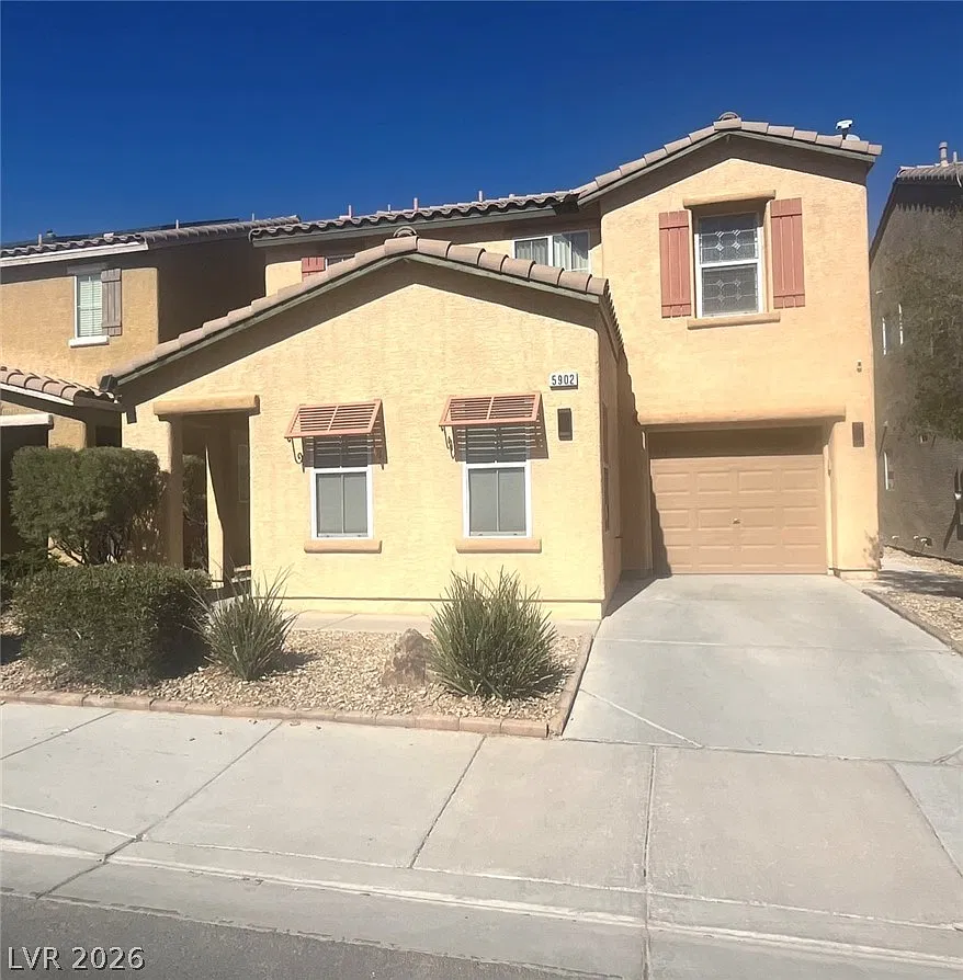 4 bed, 3.0 bath, 1615 sqft, $2,300 — Photo 2