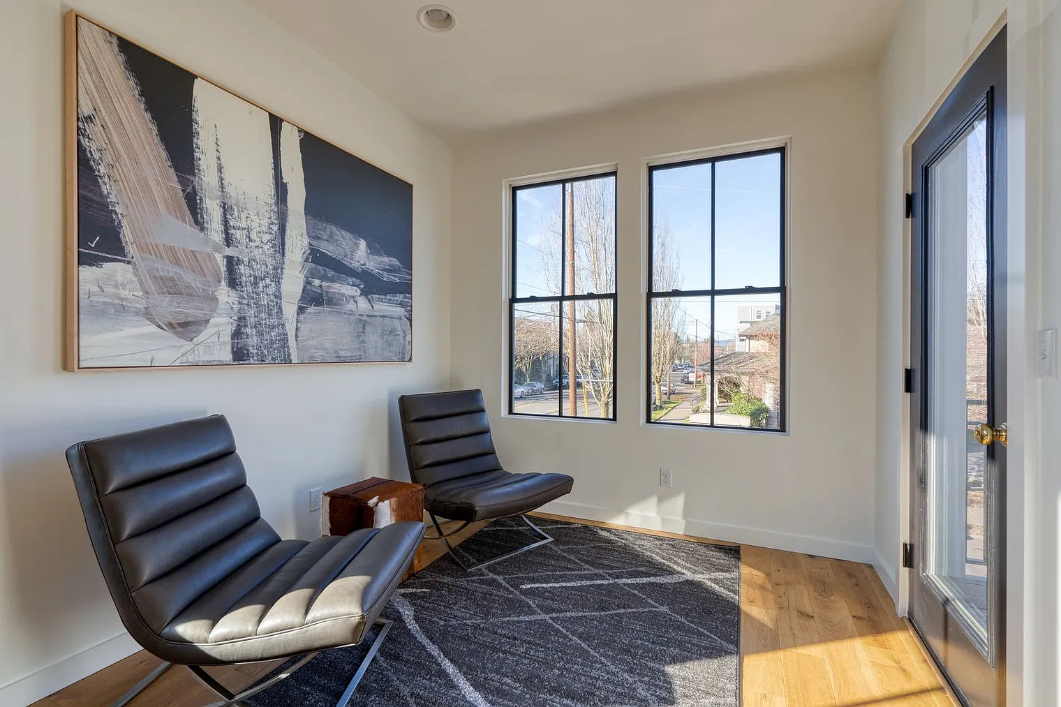 2 bed, 2.0 bath, 2045 sqft, $3,490 — Photo 3
