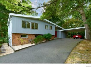 4 Robins Roost, Rye Brook, NY 10573