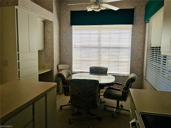 5th image of 610 Aston Lake Ct
