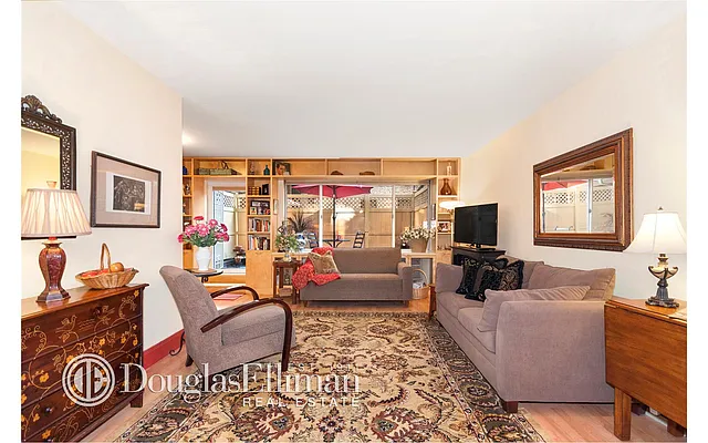 Sold by Douglas Elliman | media 10