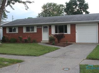 6620 Lincoln Green St, Holland, OH 43528