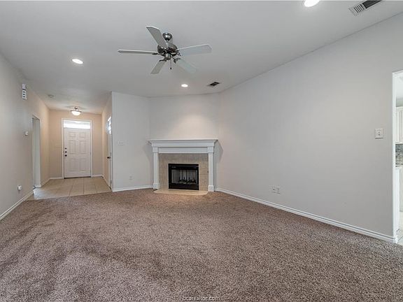 4th image of 112 Karten Ln