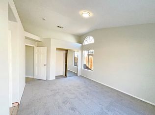 2700 Steamboat Cir, Plainfield, IL 60586
